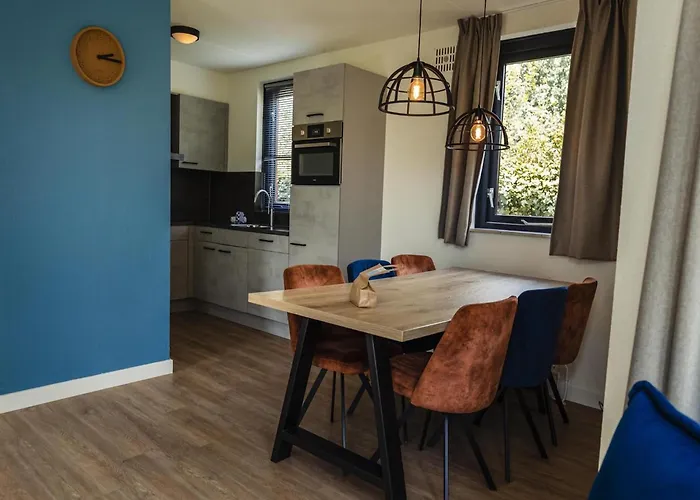 Detached Near Nijmegen Сasa de vacaciones *