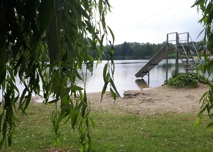 Detached Near Nijmegen Сasa de vacaciones *